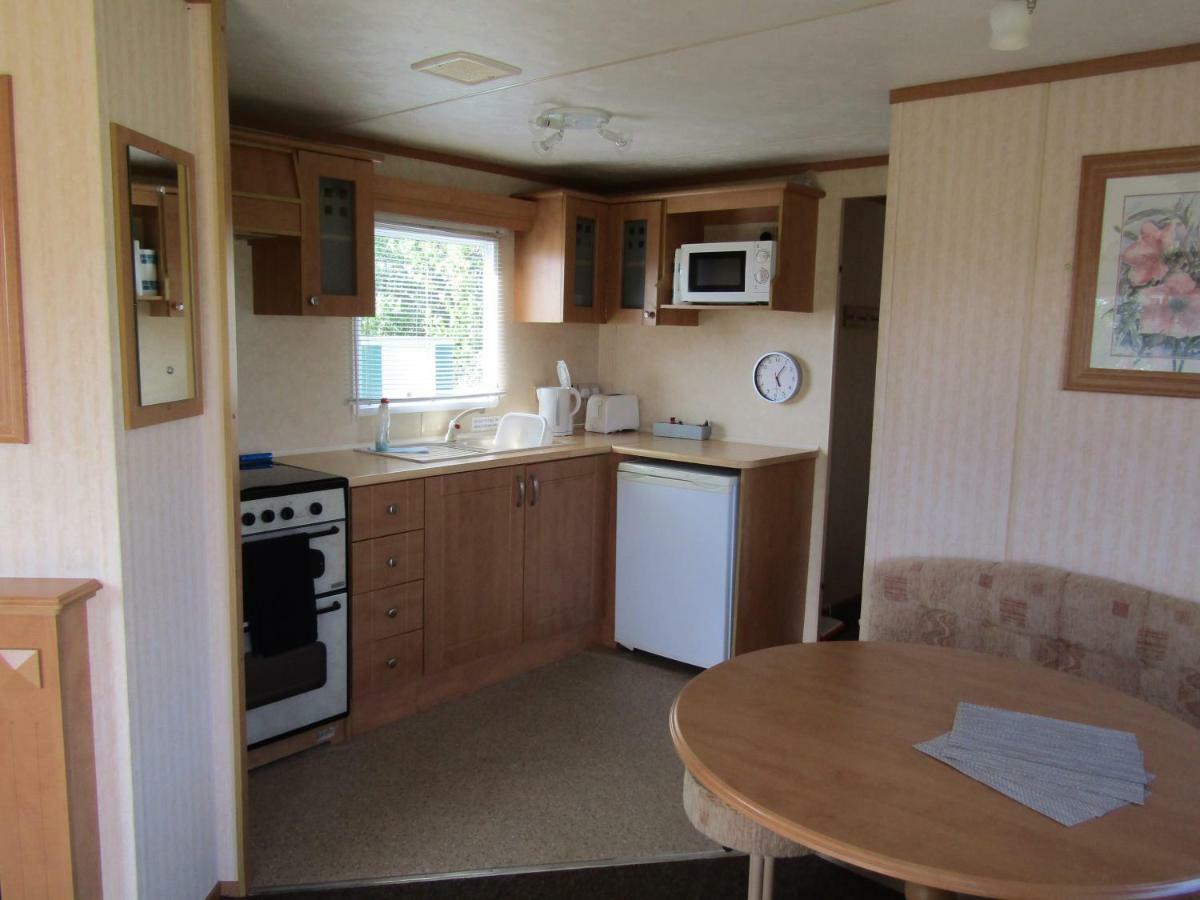Fenlake Holiday Accommodation Metheringham Exterior photo